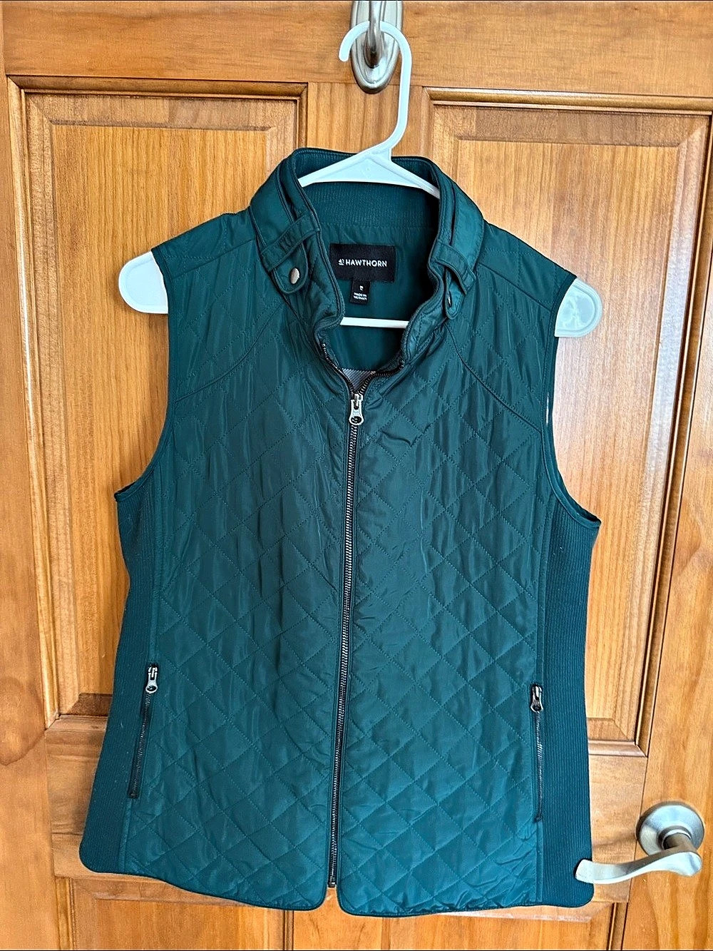 Hawthorn Quilted Plaid-Lined Vest in Green Medium Like New